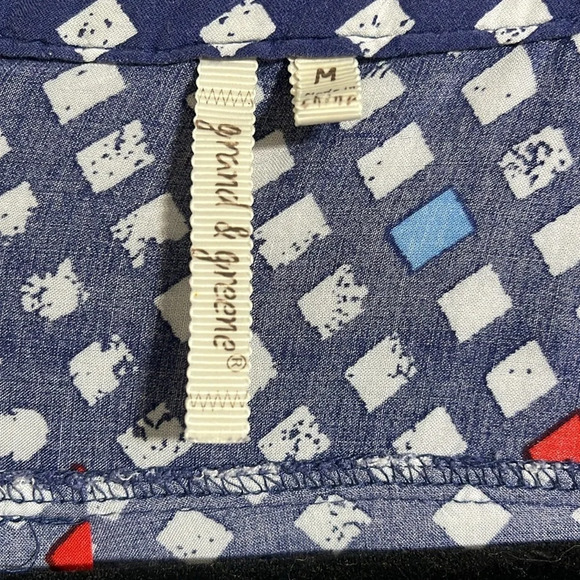 Grand & Greene lightweight rayon top size medium 3/4 button front - Picture 2 of 7